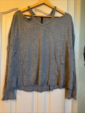 Loving People Made in USA Woven Knit Cold-Shoulder Long Sleeve Top - Gray